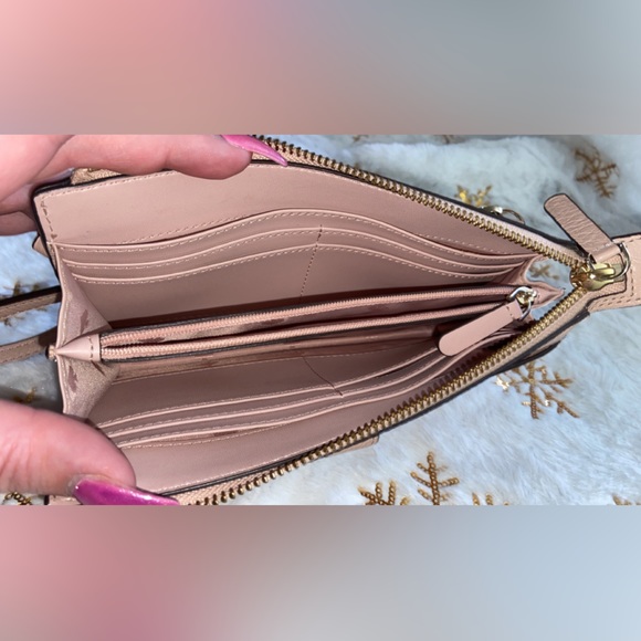 Nude Kate Spade crossbody wallet - Picture 3 of 3